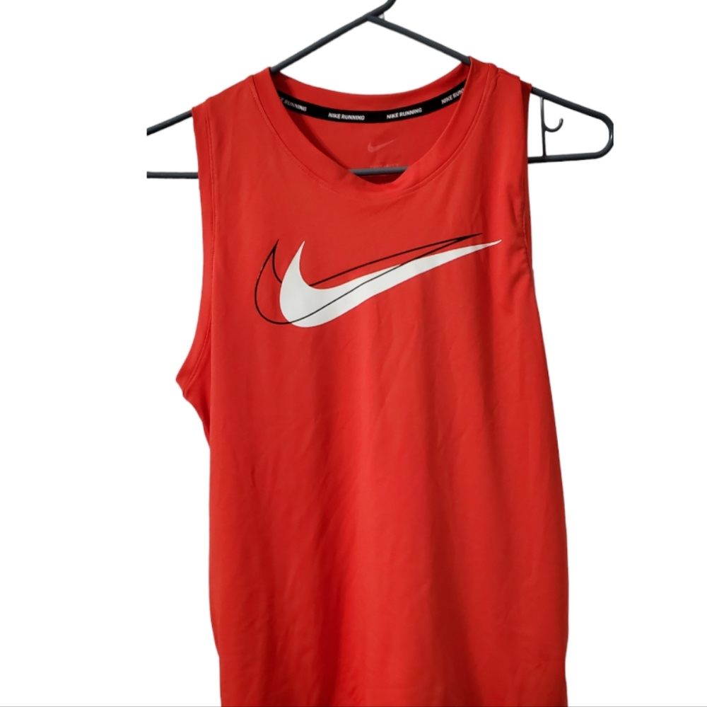 Nike Dry Fit Swoosh Run Tank Top